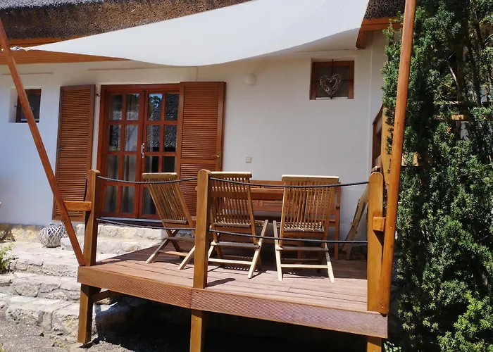 Liliomfa Apartman